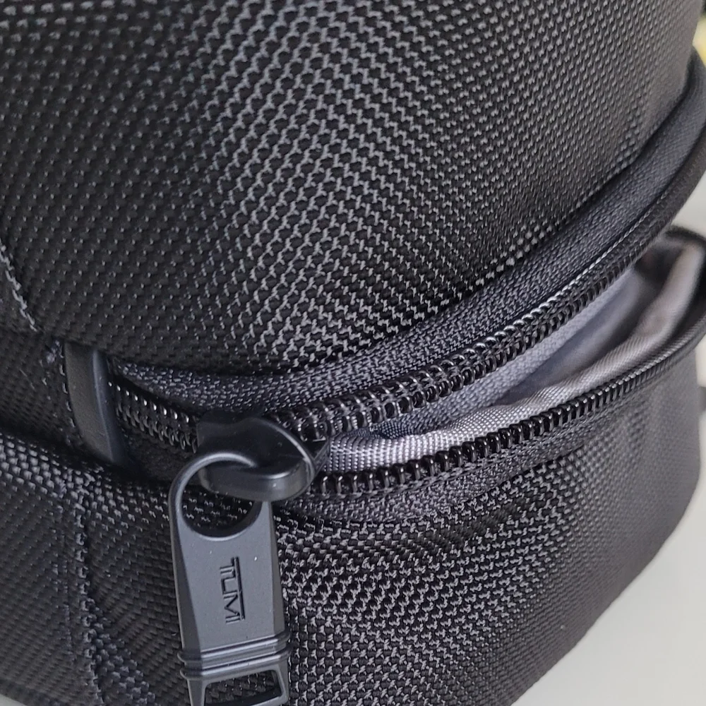 NWT TUMI Alpha Split Travel Kit Black - Picture 6 of 7